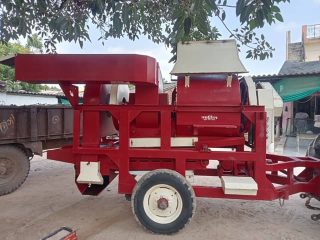 अनाज निकालने की मशीन (Grain Thresher)